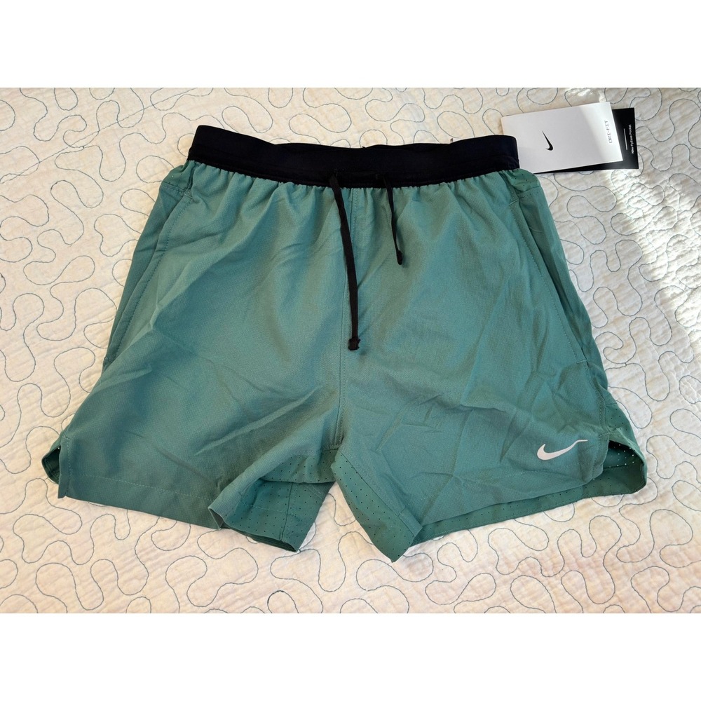 Nike Dri-FIT Kids Running Shorts Green Standard‎ Fit Size Small